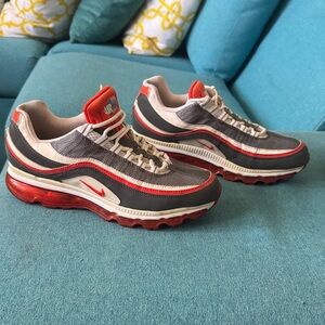 Nike Air Max 24-7 Grey Orange 2011 Men’s Size 9.5 (Used)